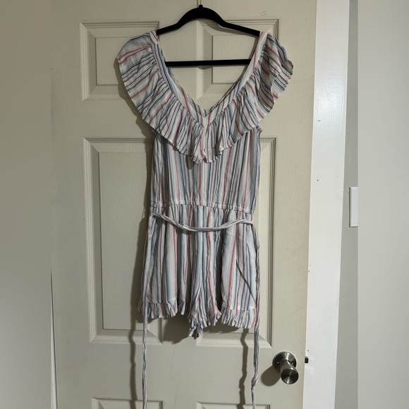 Romper - Picture 1 of 5